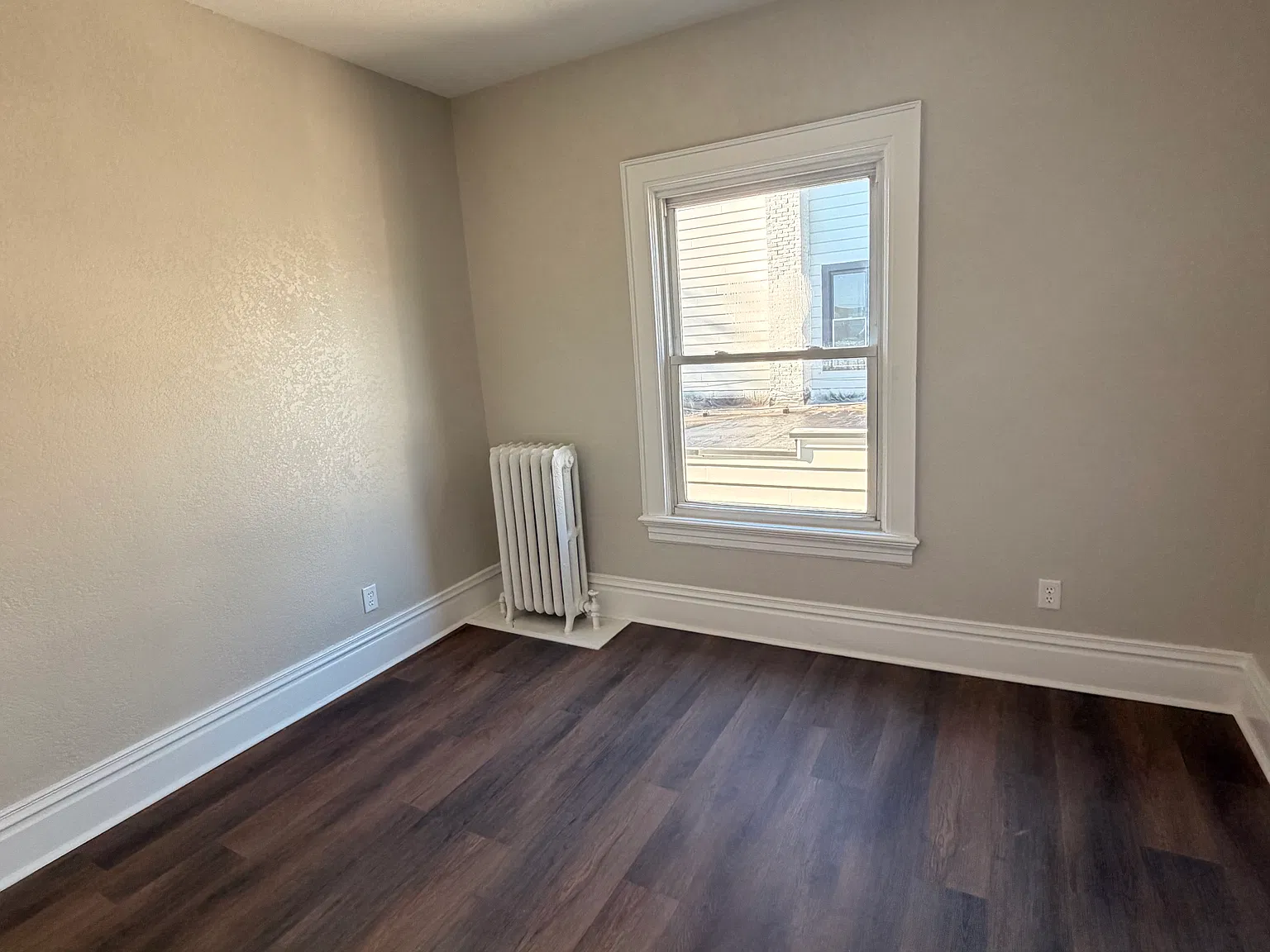 2 bed, 1100 sqft, $1,150 — Photo 4