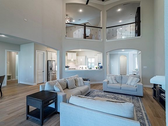 4th image of 17429 Orchid Falls Ln