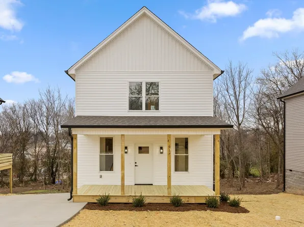 917 2nd St NE, Cleveland, TN 37311