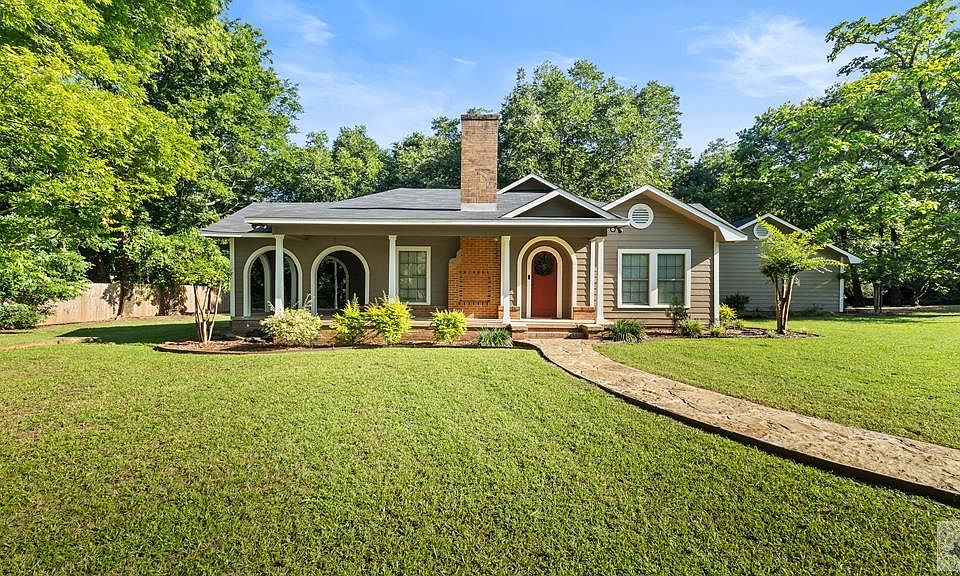 1st image of 110 Community Dr