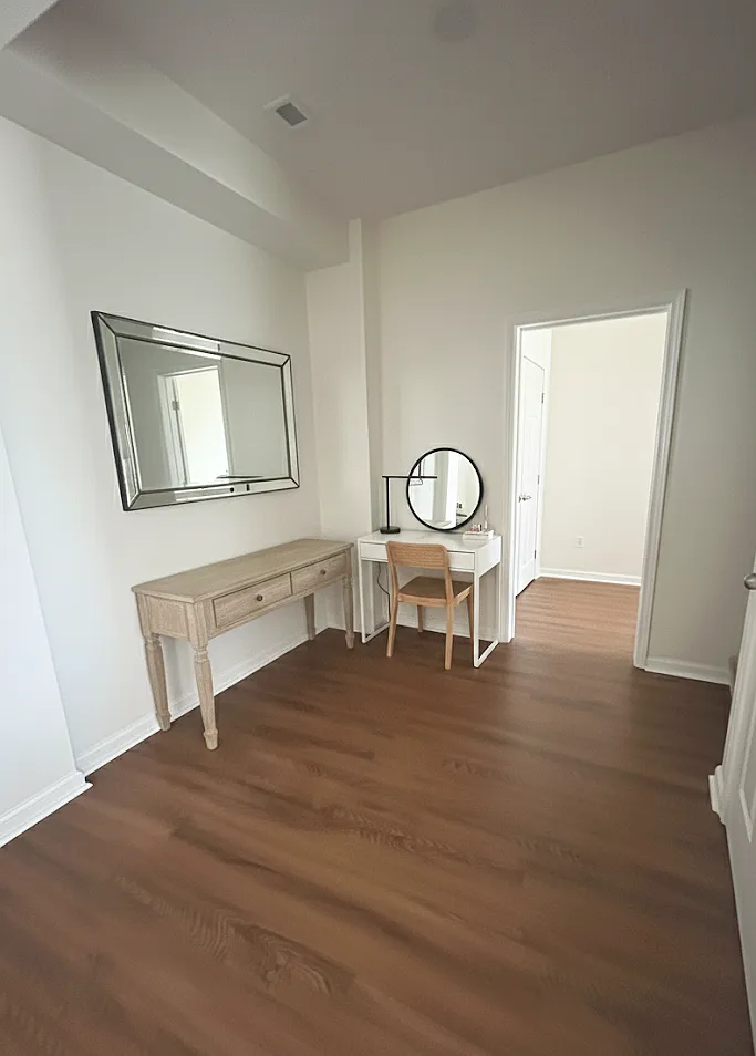1 bed, 900 sqft, $1,100 — Photo 3