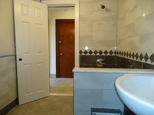 Rented by Hakeem Shahid, LREB | media 31