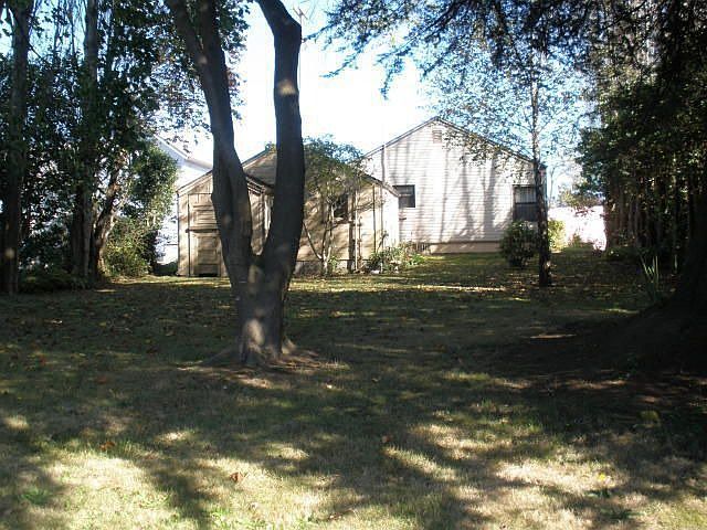 2nd image of 369 H St