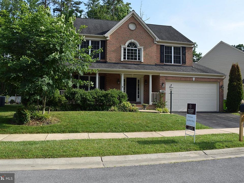 2nd image of 126 Tall Pines Ln