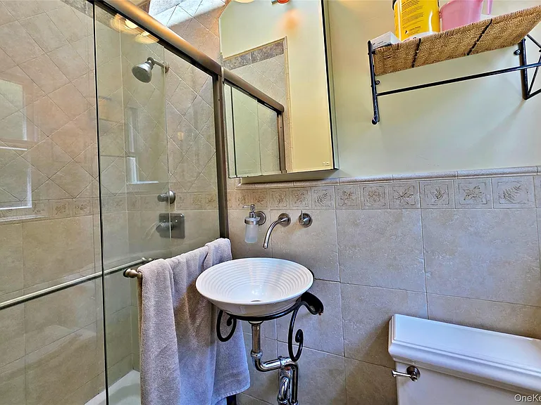 110 Briarwood Ln — Photo 15