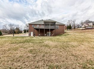 2069 Cobb Meadow Ln, Clarksville, TN 37043