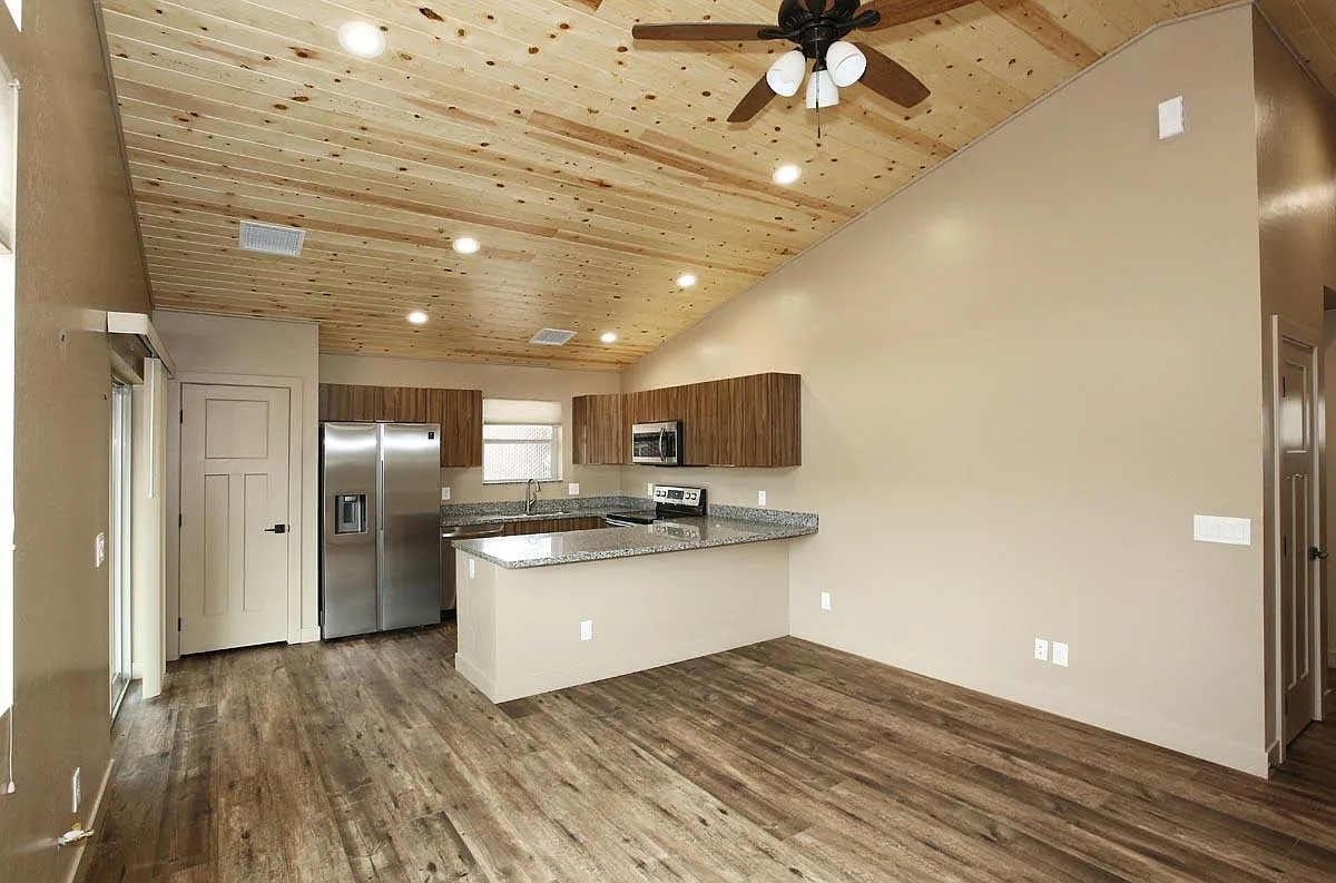 2 bed, 1008 sqft, $1,725 — Photo 4