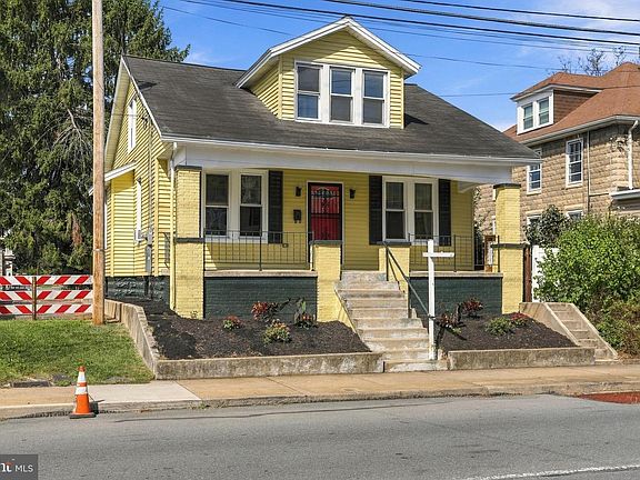 4th image of 625 S 2nd St