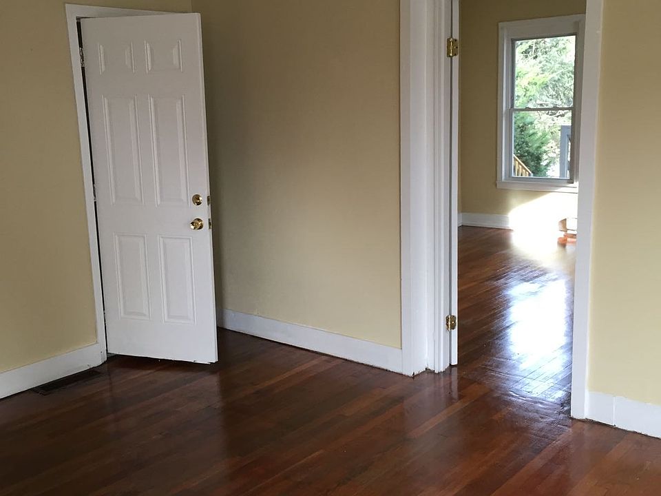 2nd image of 163 Walnut St #1