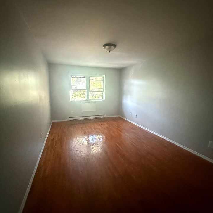 2nd image of 131 N Walnut St #16A