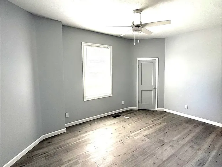 414 Harbor St #414 — Photo 12