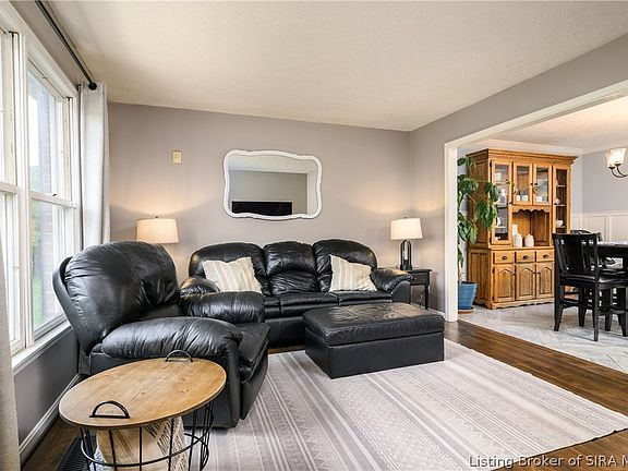 4th image of 1101 Eastridge Drive
