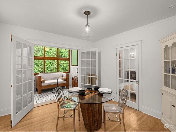 4th image of 1310 Queen Anne Ave N #1