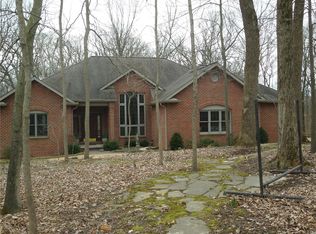 13 Rocky Ford Rd, Belleville, IL 62221