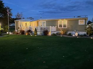 14 Emerald Dr, Grove City, PA