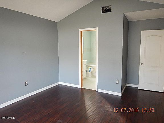 4th image of 12237 Five Oaks Dr