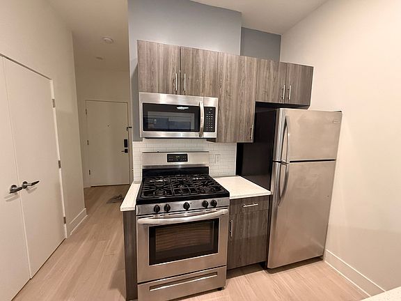4th image of 278 Fairmount Ave #206