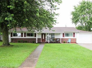 704 E Greenview Dr, Greensburg, IN 47240