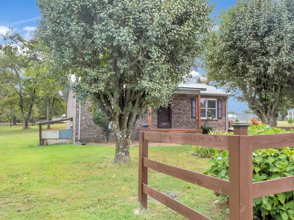 1367 Hollow Springs Rd, Woodbury, TN 37190