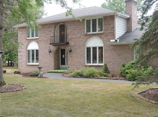6790 Scottsdale Rd, East Amherst, NY 14051