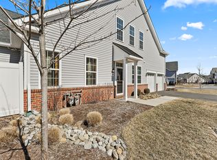 24 Cannon Dr, Pennington, NJ 08534