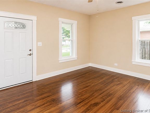 5th image of 943 E Maple Street