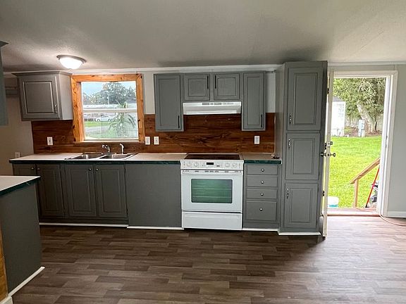 2nd image of 4405 Old Jeanerette Rd #17