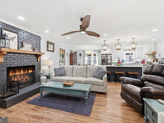 4th image of 500 Ketron Dr