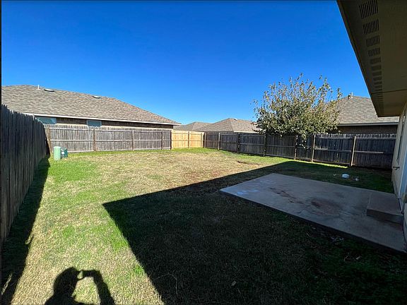2nd image of 12505 Heritage Oaks Dr
