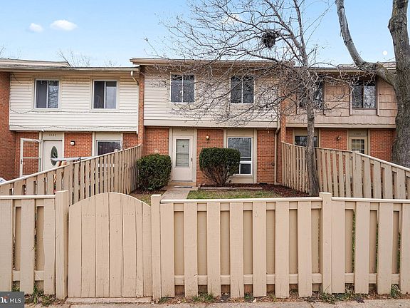 3rd image of 1105 Whitewater Pl