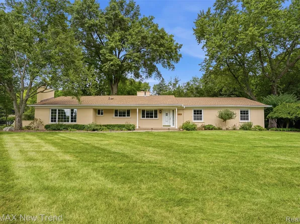 1043 Westview Rd, Bloomfield Hills, MI 48304