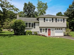 22 Indian Ln, Hackettstown, NJ 07840