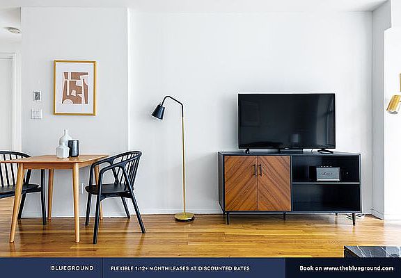 5th image of 241 E 86th St APT 11B