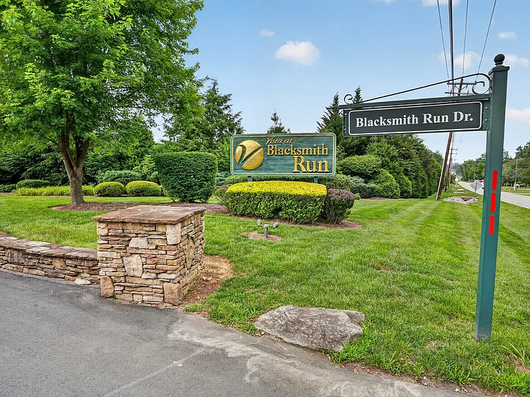 35 Copper Ct — Photo 49