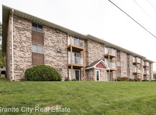 922 N Benton Dr APT 303, Sauk Rapids, MN 56379