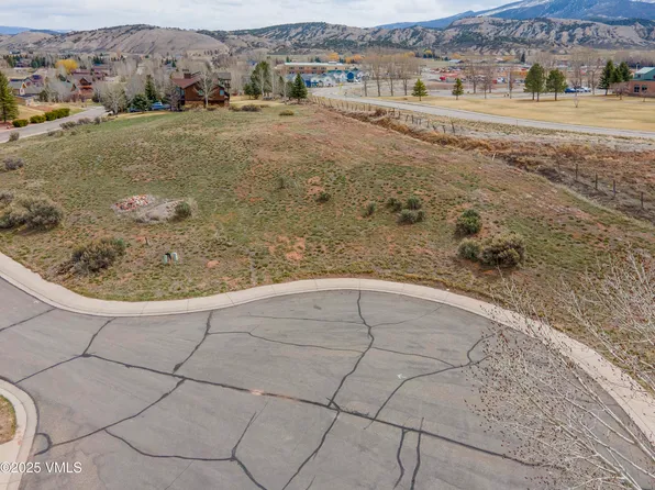 405 Red Fox Dr, Gypsum, CO 81637