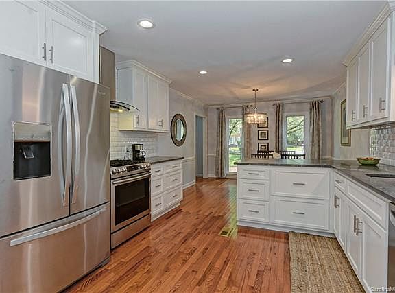 5th image of 10504 Elrod Ln