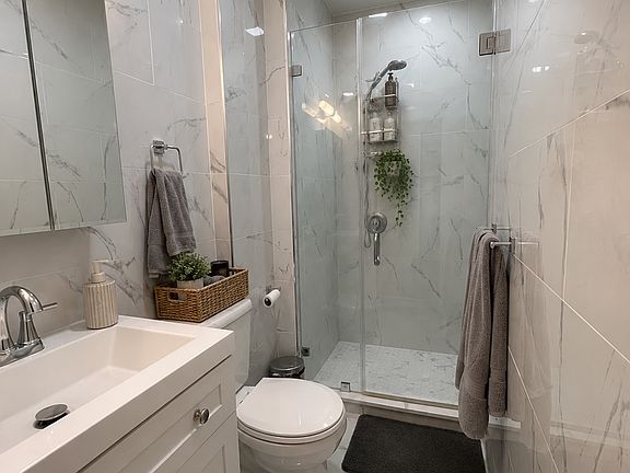 3rd image of 96 Saint Marks Pl APT 3