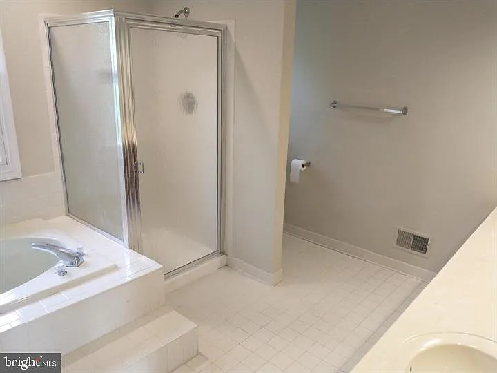 8219 Crackling Fire Dr — Photo 10