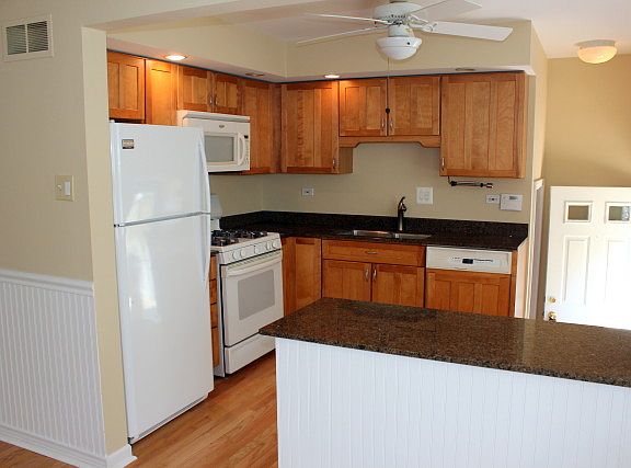 5th image of 1837 Newcastle Ave