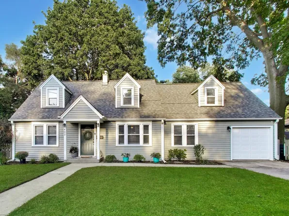 402 Park St, Batavia, IL 60510