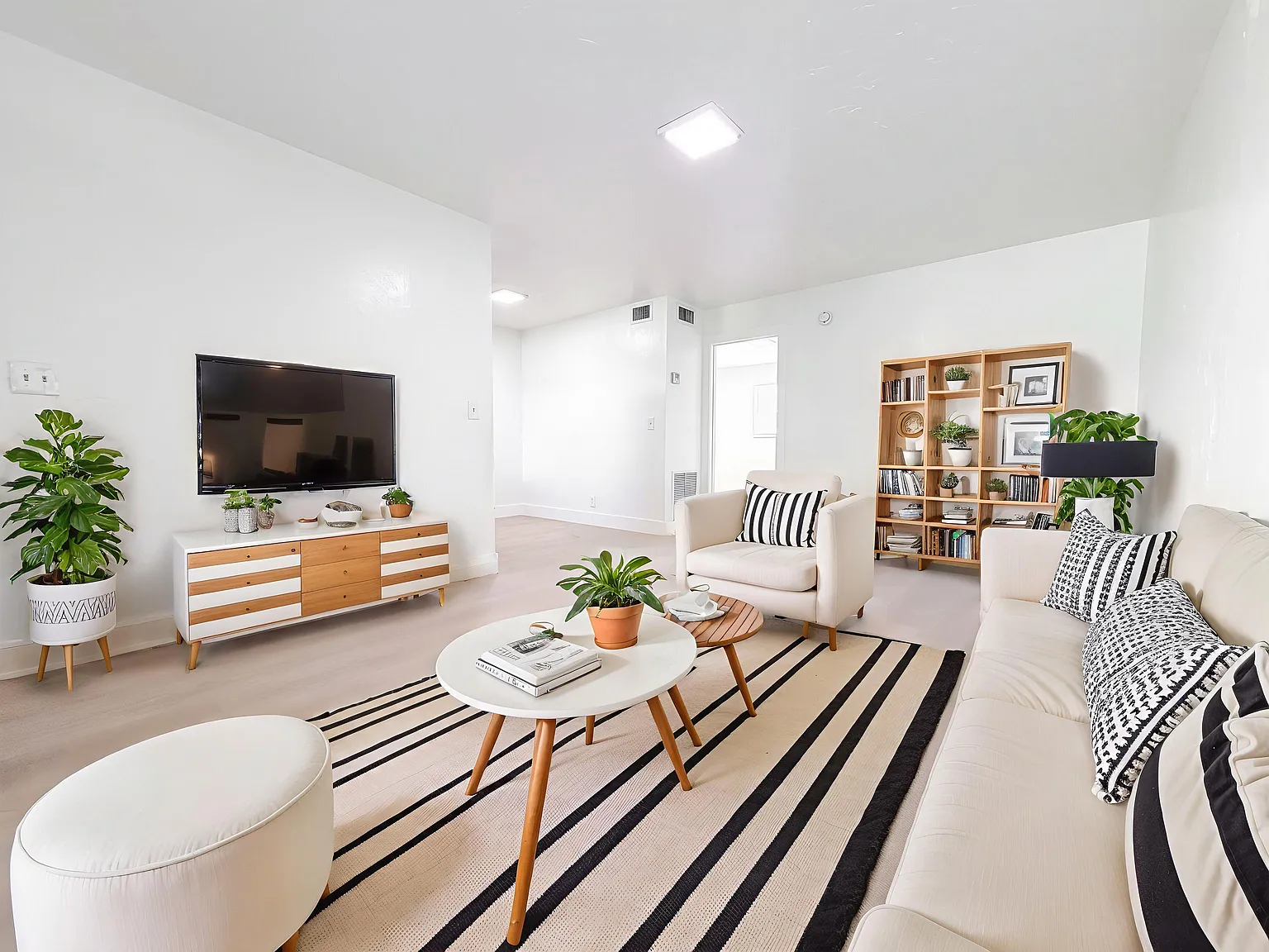 1 bed, 650 sqft, $1,650 — Photo 1
