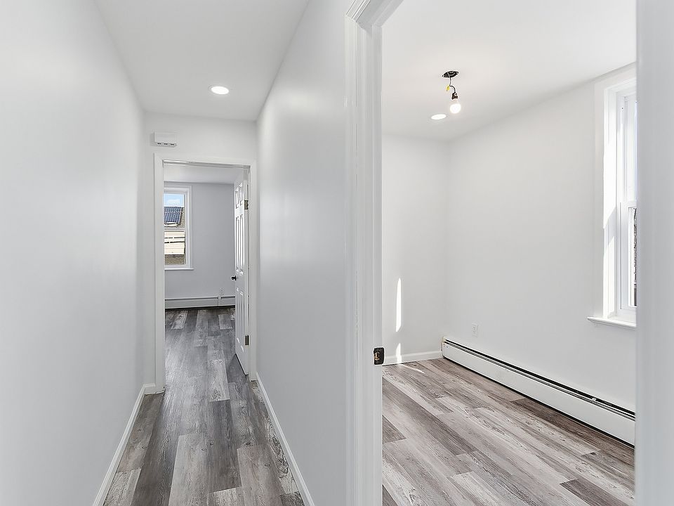 1st image of 280 Wilson Ave #1R