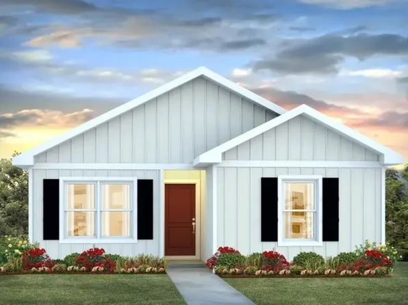 6317 Firefly Dr, Milton, FL 32583