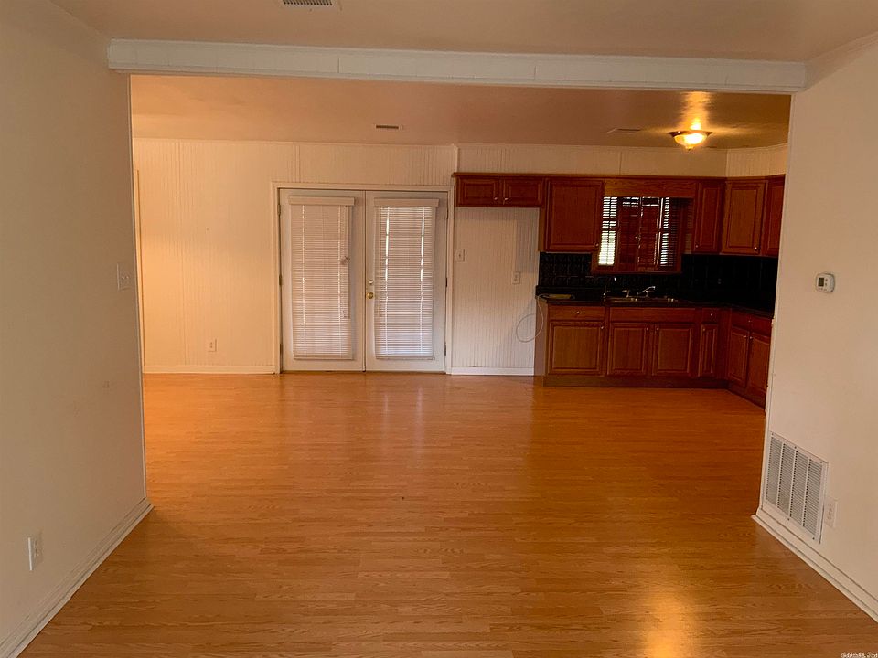 2613 Sherwood Frst, Pine Bluff, AR 71603 Zillow