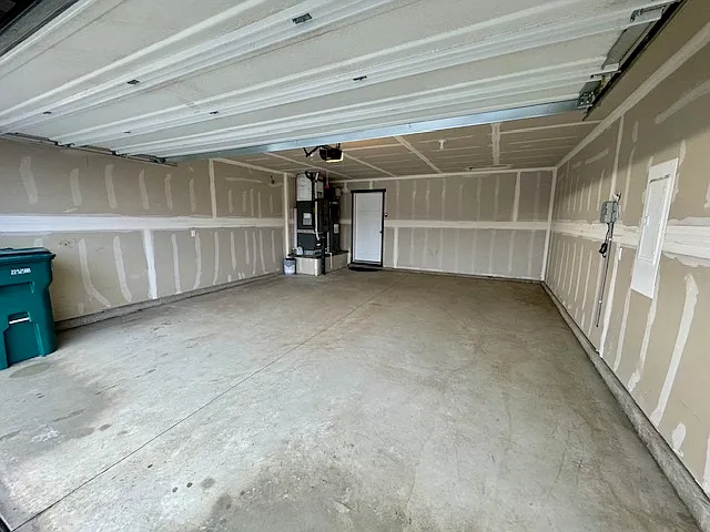 6095 W Bowmore Ln — Photo 29