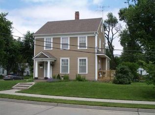 307 N 10th St, Savannah, MO 64485