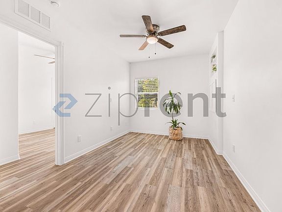 2nd image of 1789 Montgomery Dr