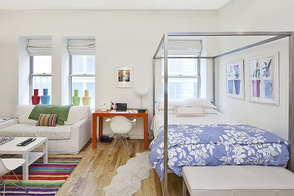Sold by Compass | media 2