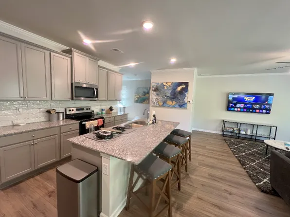 620 River Gardens Dr SE, Atlanta, GA 30354